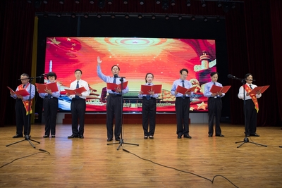 銀齡映初心 薪火永相傳——市公安局舉辦離退休民警慶“七一”表彰暨文藝匯演